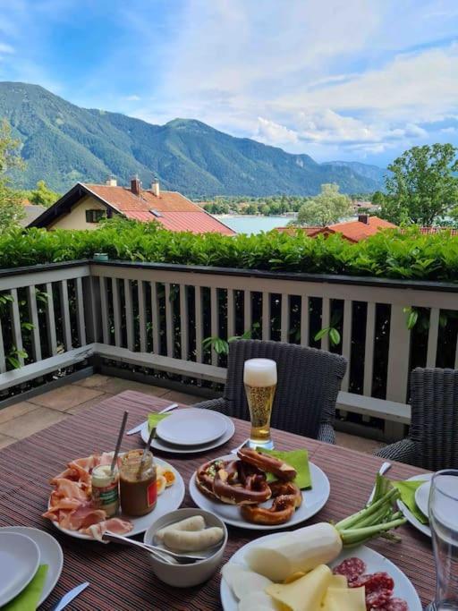 See- Und Bergblick In Bestlage Am Tegernsee Eksteriør bilde